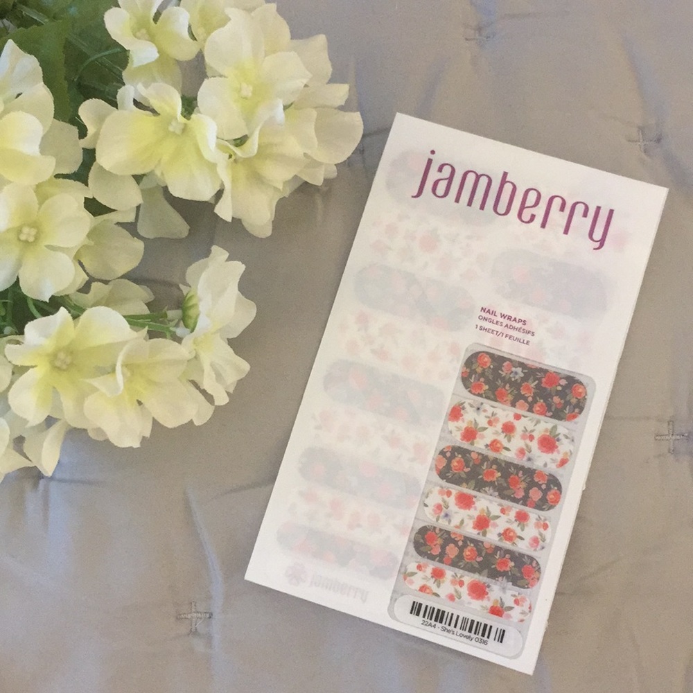 JAMBERRY Nail Wraps - She’s Lovely